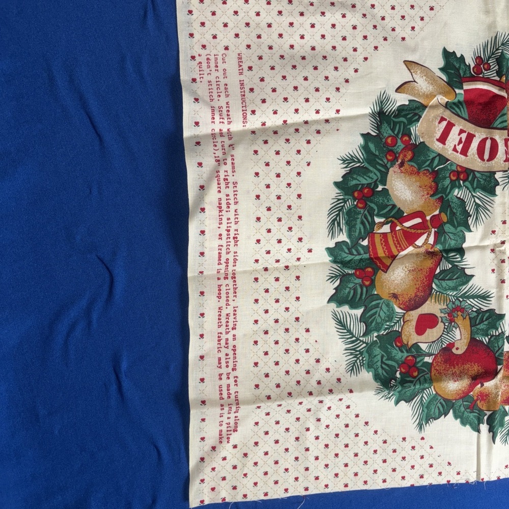 Vintage Christmas Wreath-Quilt-Pillow Cotton 2 Square Panel Ameritex Cut-n-Sew - Picture 4 of 7
